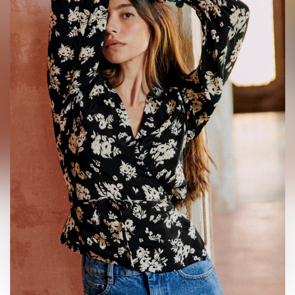 ✨Sezane Dafne Blouse